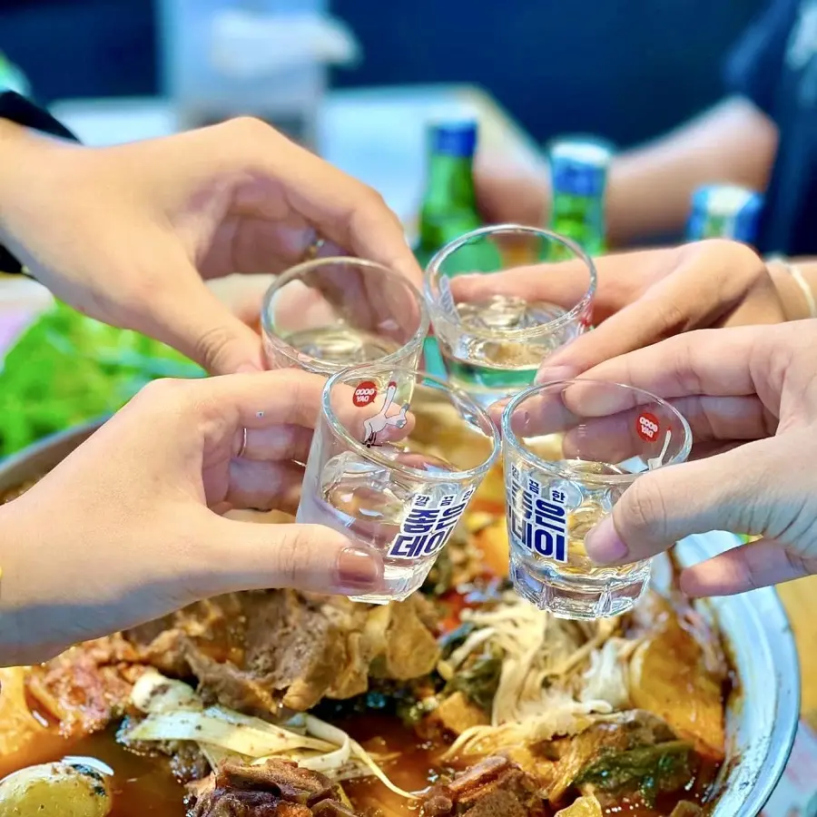 nha-hang-thit-han-quoc-geon-bot-dae-5