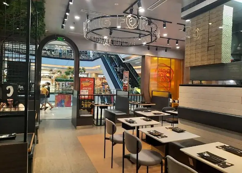 Không Gian Và Tiện Ích Bonchon Vạn Hạnh Mall