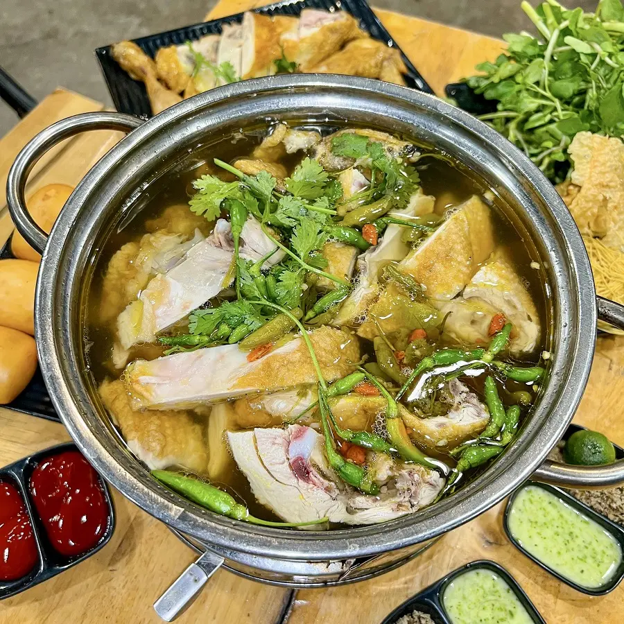 lau-ngon-quan-binh-thanh 7