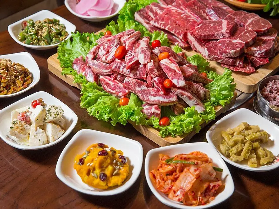 meat-plus-aeon-mall-ha-dong 1