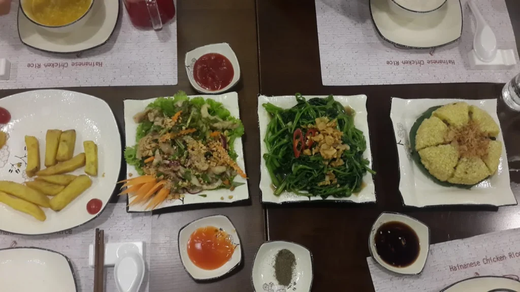 quan-com-ga-ngon-ha-noi-6