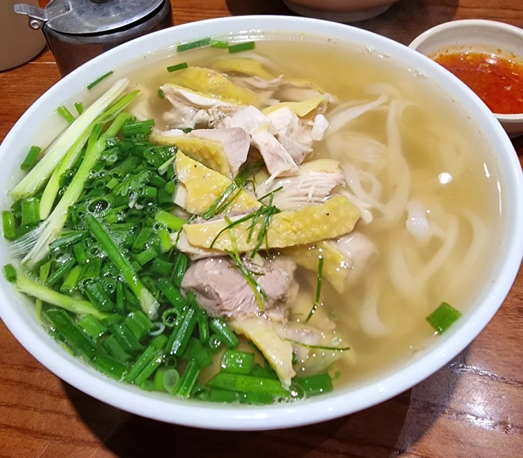 quan-pho-ga-ngon-ha-noi-10