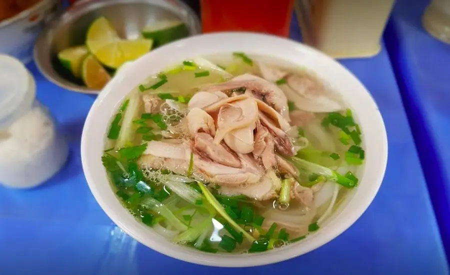 quan-pho-ga-ngon-ha-noi-15