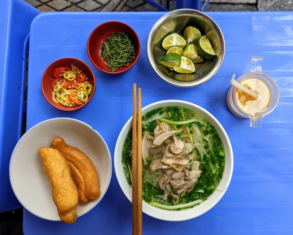 quan-pho-ga-ngon-ha-noi-3