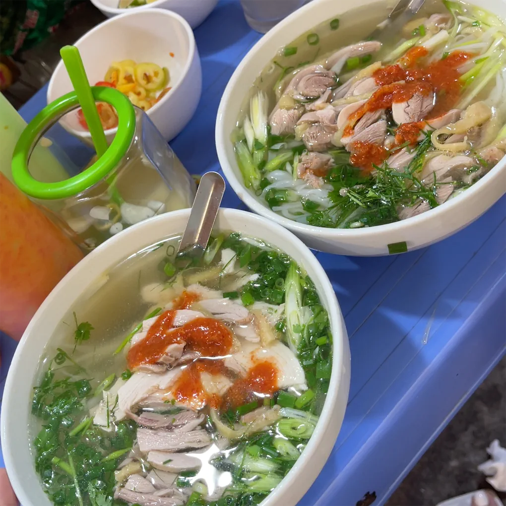 quan-pho-ga-ngon-ha-noi-9