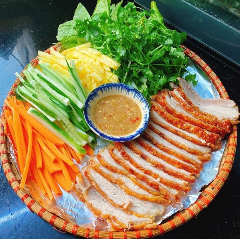 banh-trang-cuon-thit-heo-long-bien-2