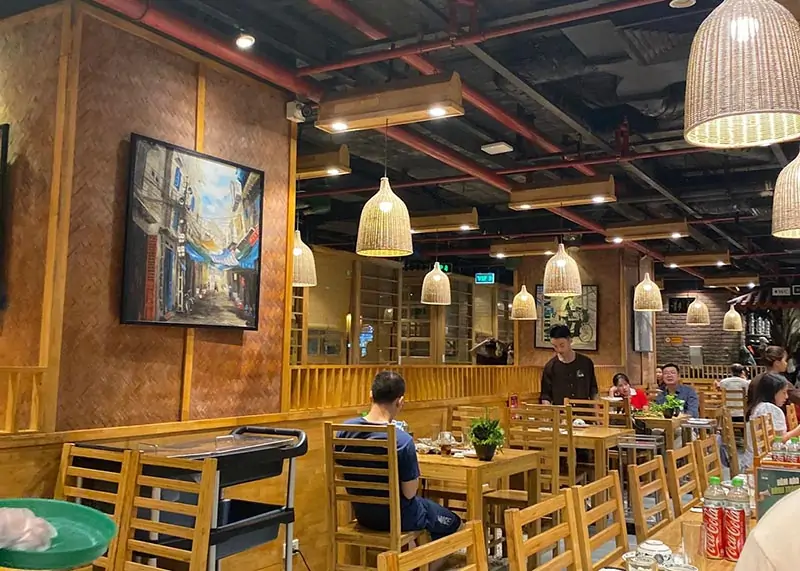 Không gian tại bánh tráng Phú Cường Hà Đông