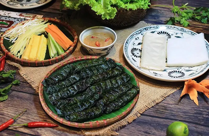 Bánh tráng cuốn bò lá lốt