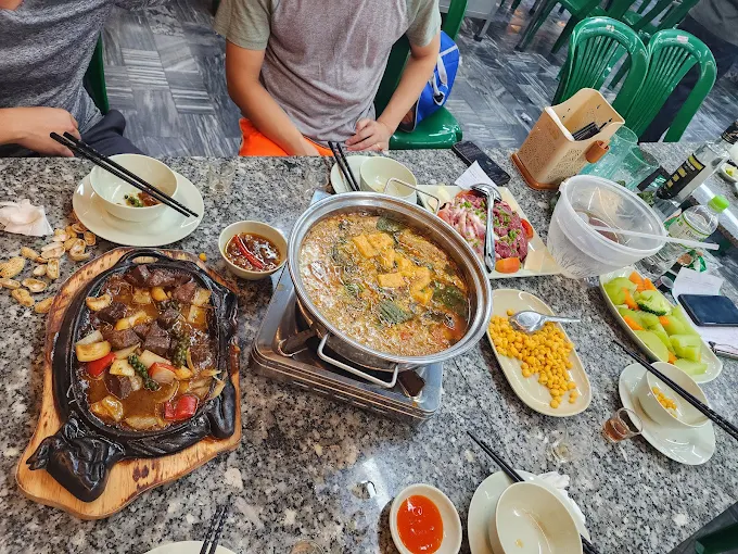 bia-hai-xom-ngo-thi-nham 4