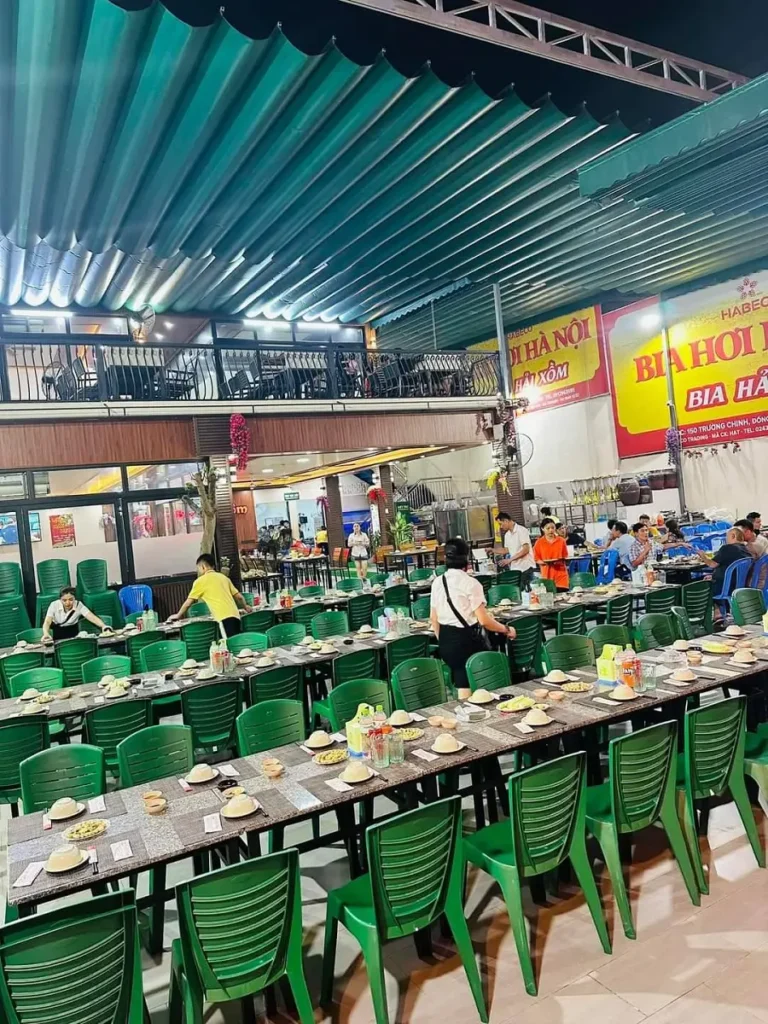 bia-hai-xom-truong-chinh 3