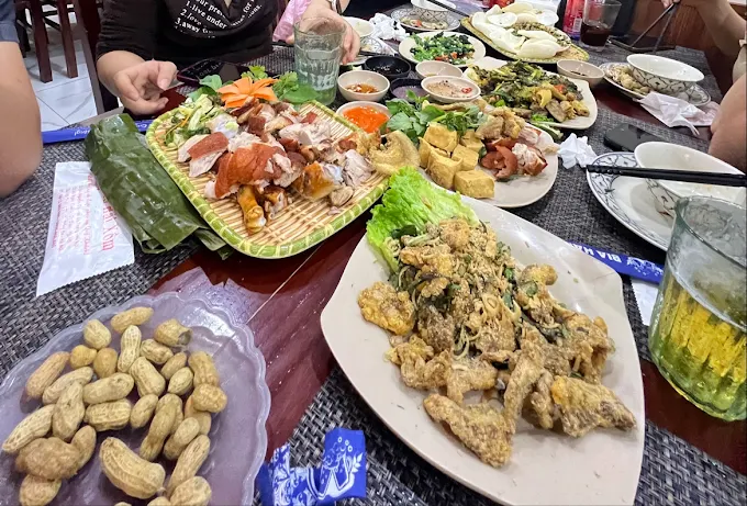 bia-hai-xom-truong-chinh 7