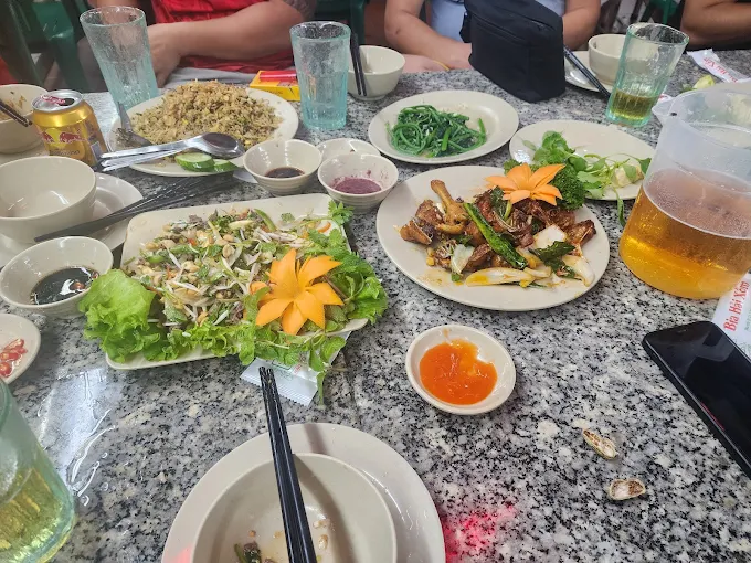 bia-hao-xom-ngoai-giao-doan 2