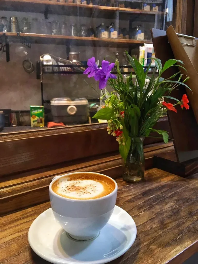 cafe-ho-xuan-huong 3