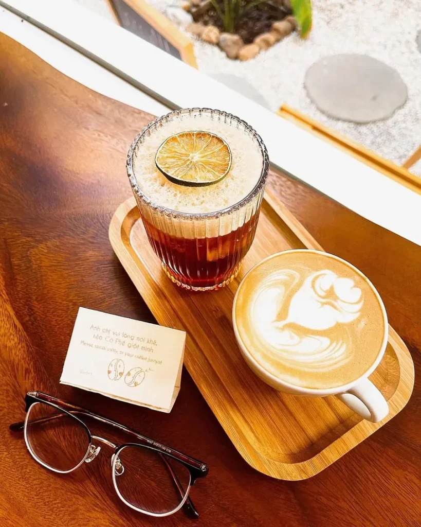 cafe-nguyen-van-huyen-4