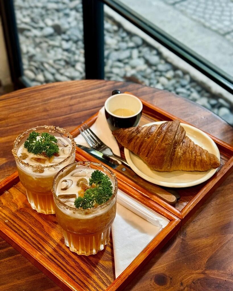 cafe-thai-ha-9