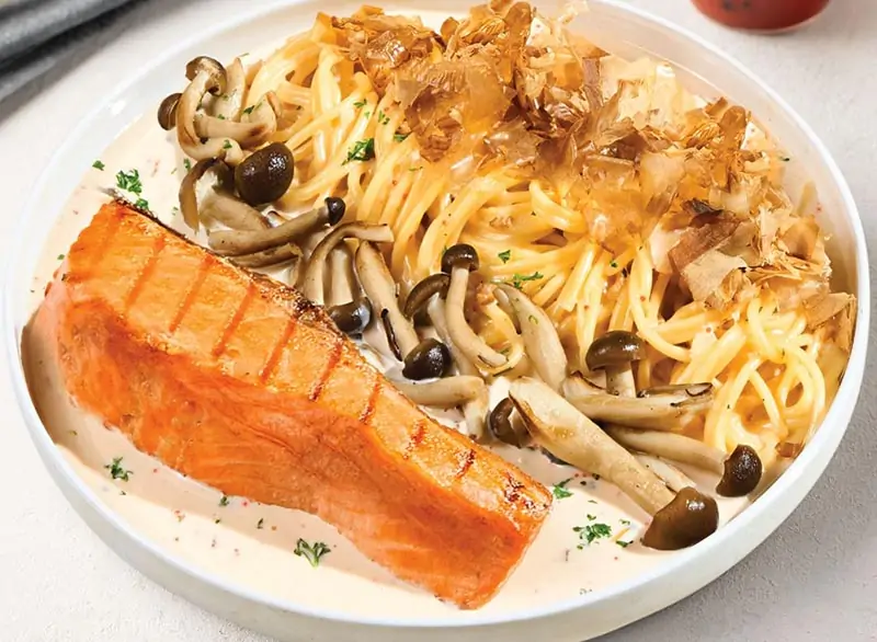 Pasta cá hồi kem tuyết