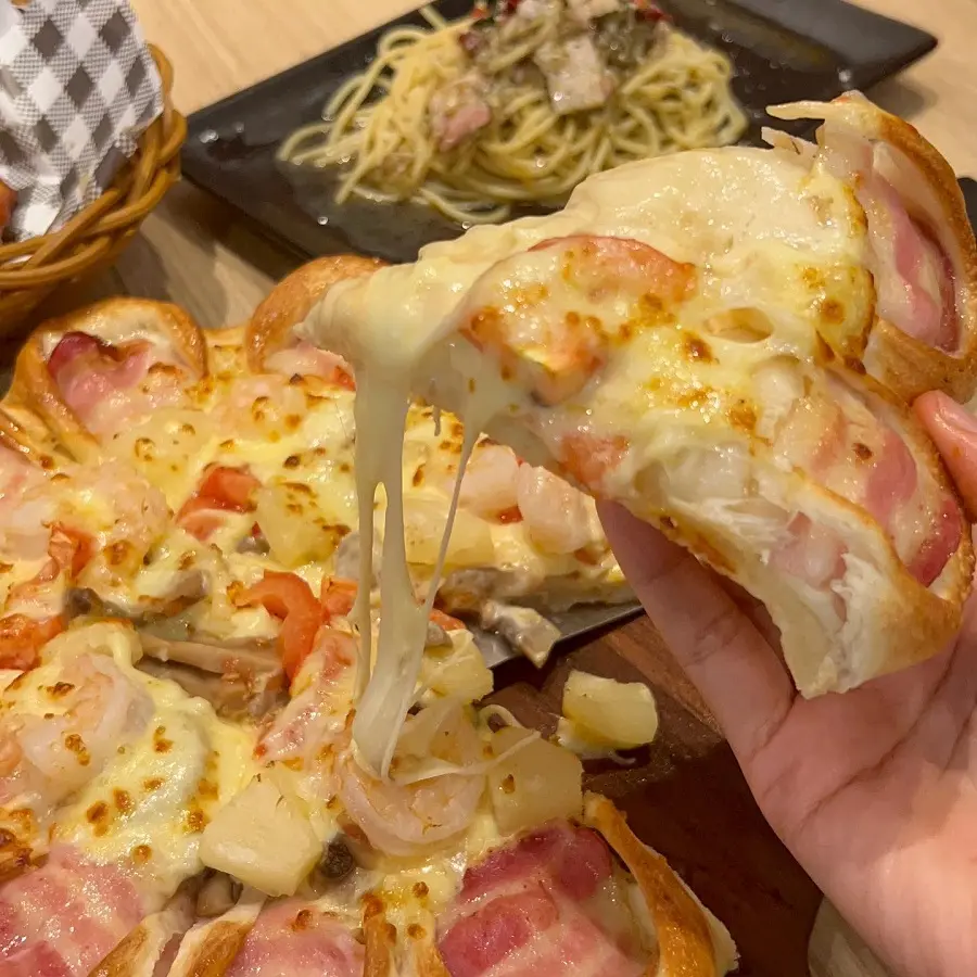 pizza-minh-khai-1