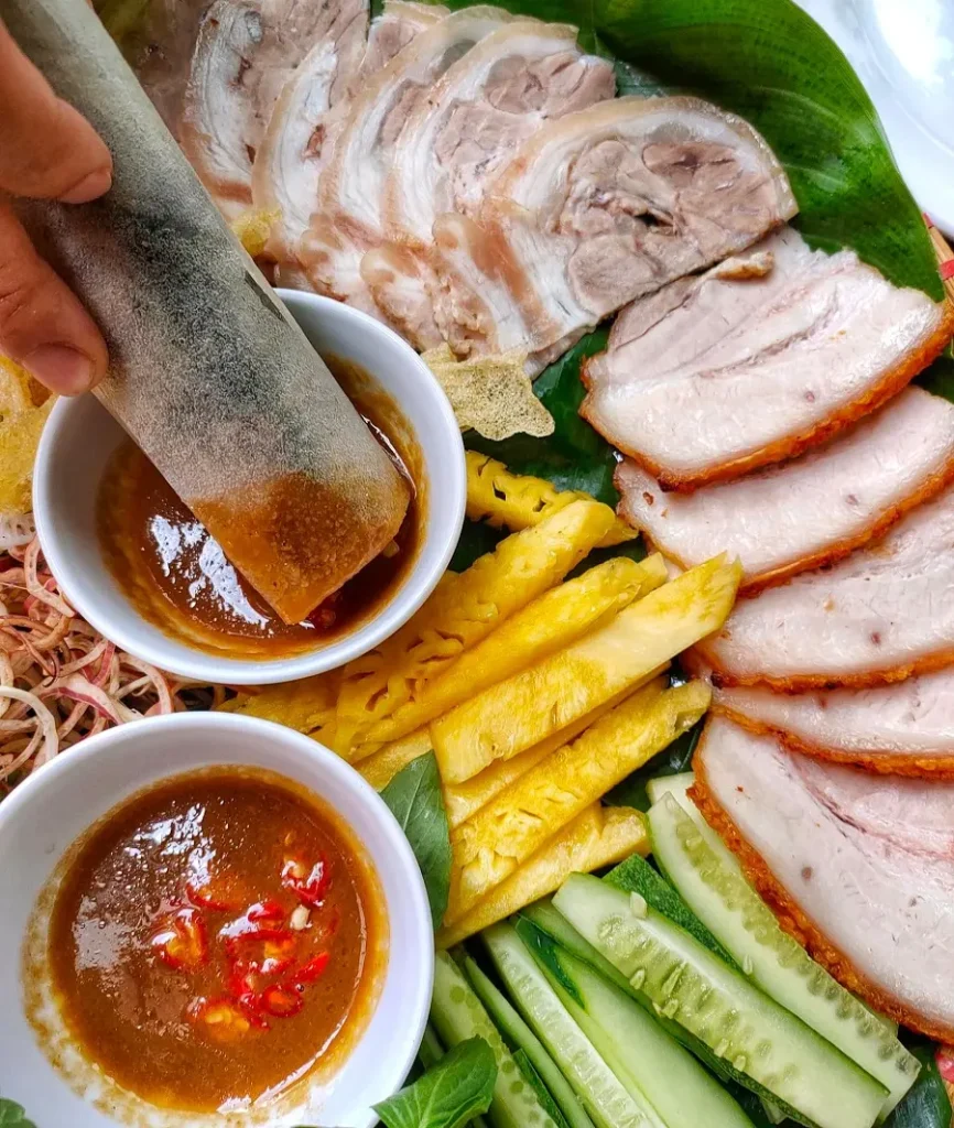 quan-banh-trang-cuon-thit-heo-ha-noi 5