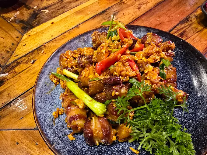 quan-nhau-tu-do-khuc-thua-du 5