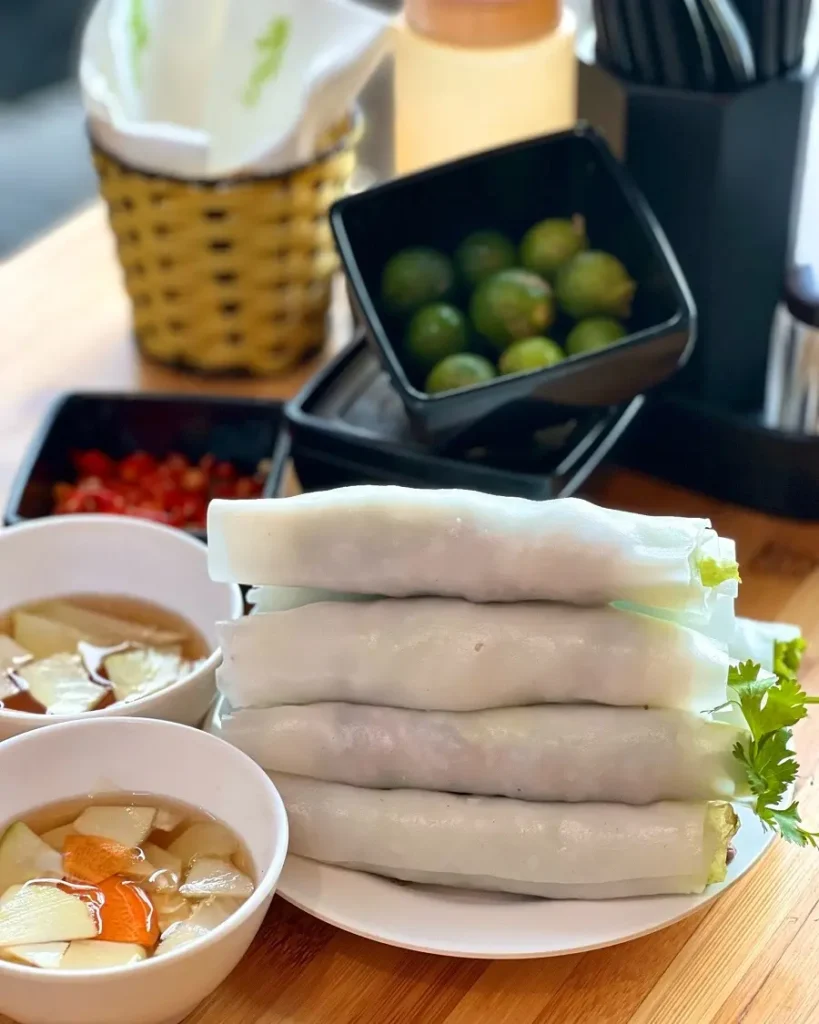 quan-pho-cuon-ngon-o-cau-giay 1