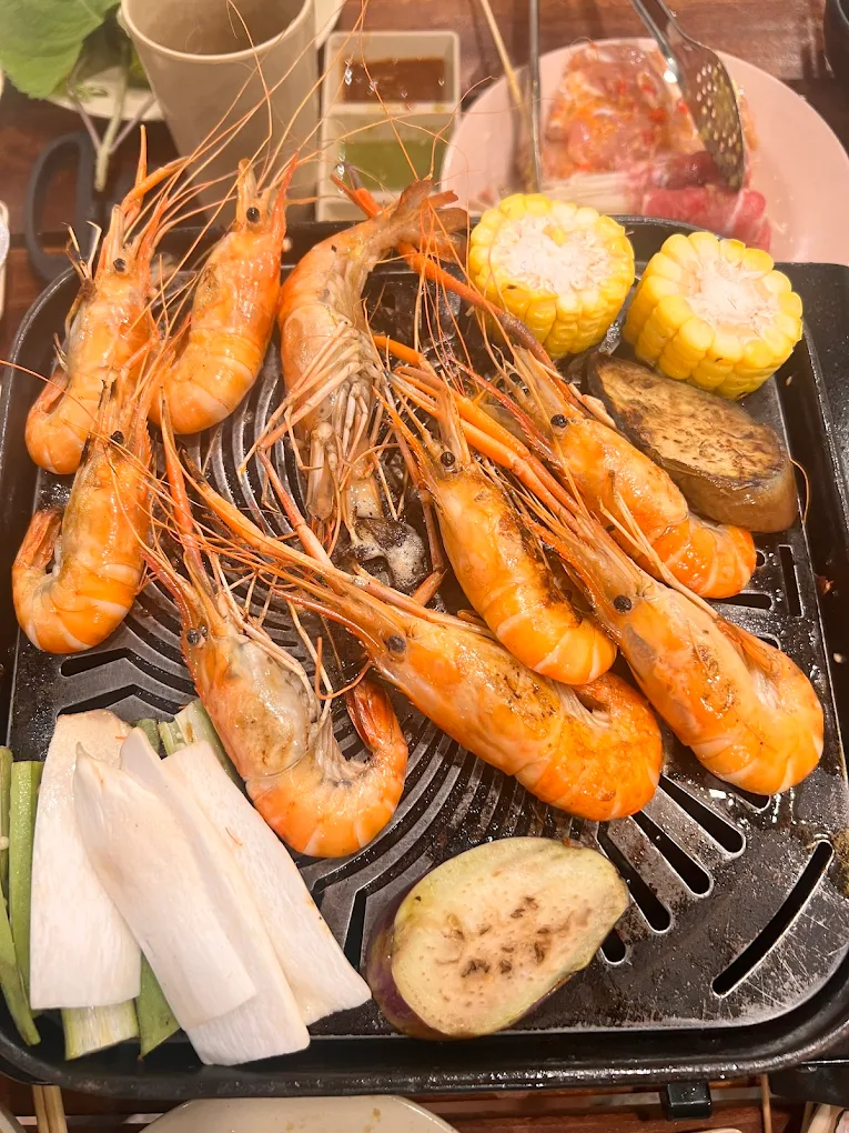 buffet-hai-san-tan-phu 1