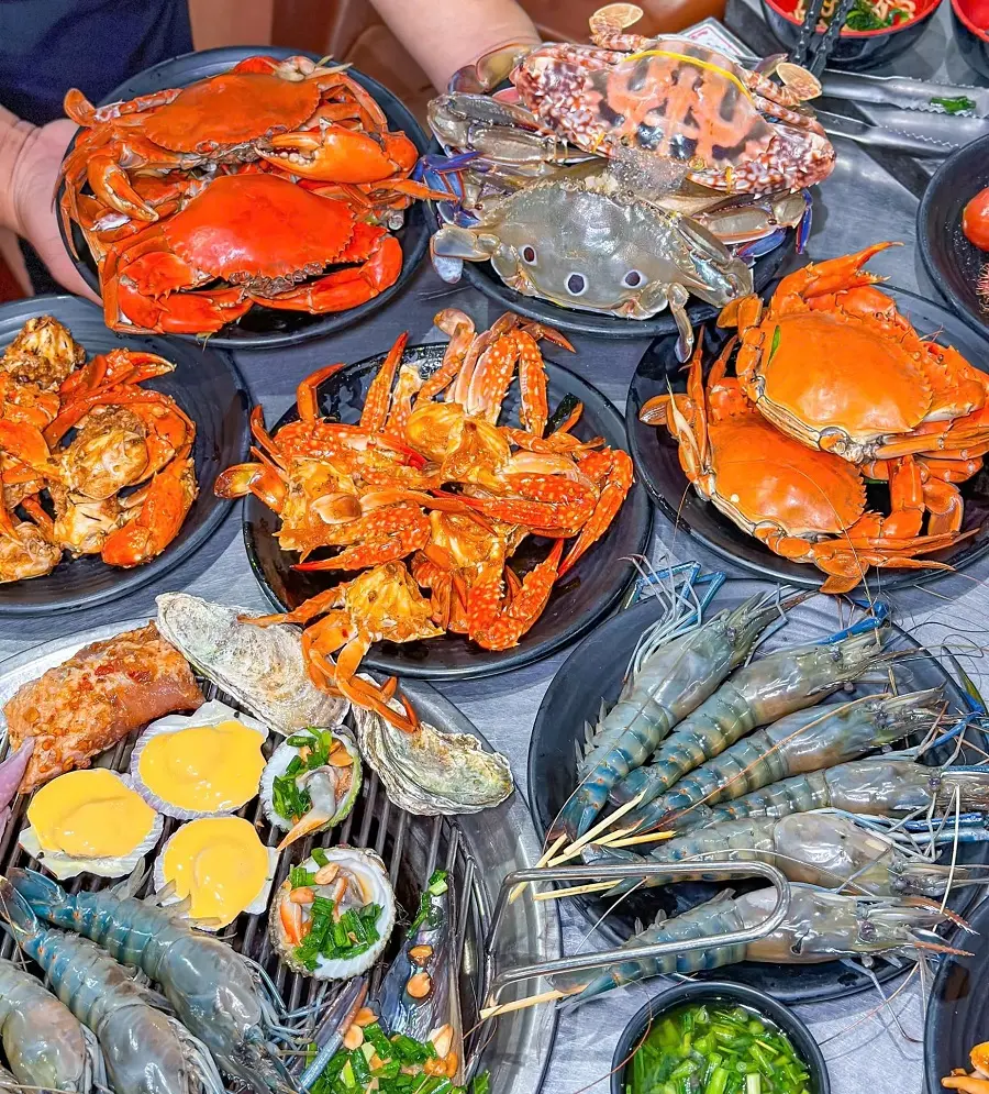 buffet-hai-san-tan-phu 3