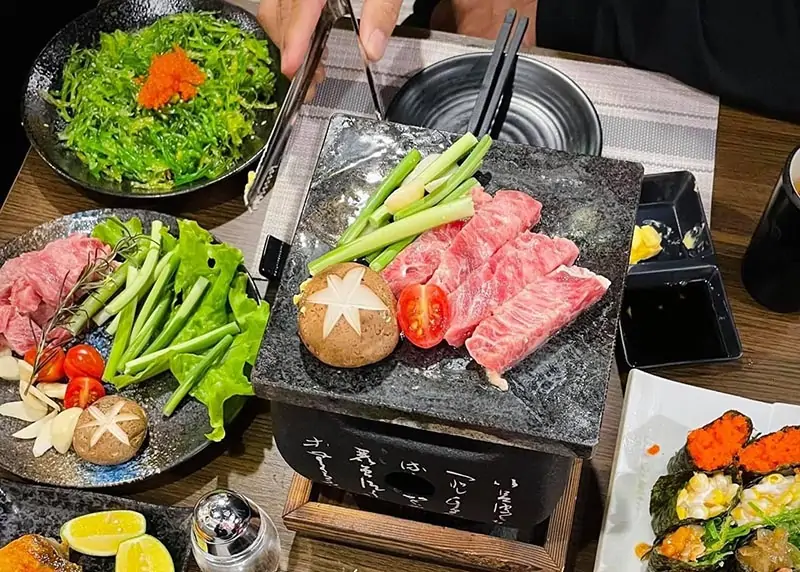 Bò fuji nướng đá nham thạch