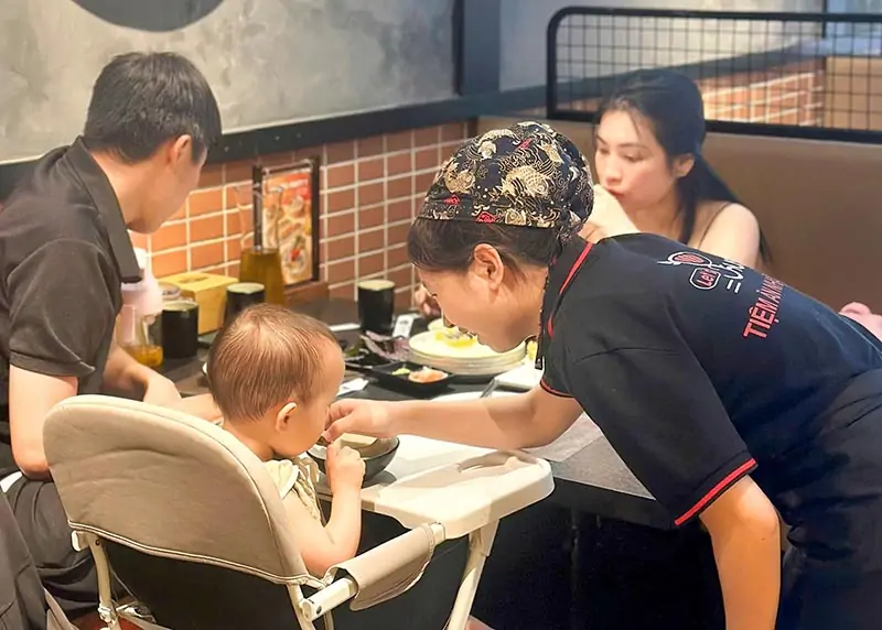 Chất lượng dịch vụ tại Let's Sushi