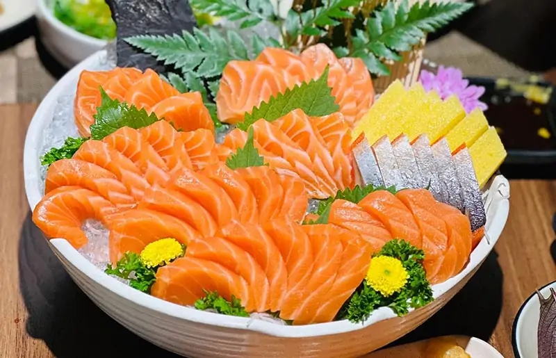 Sashimi cá hồi