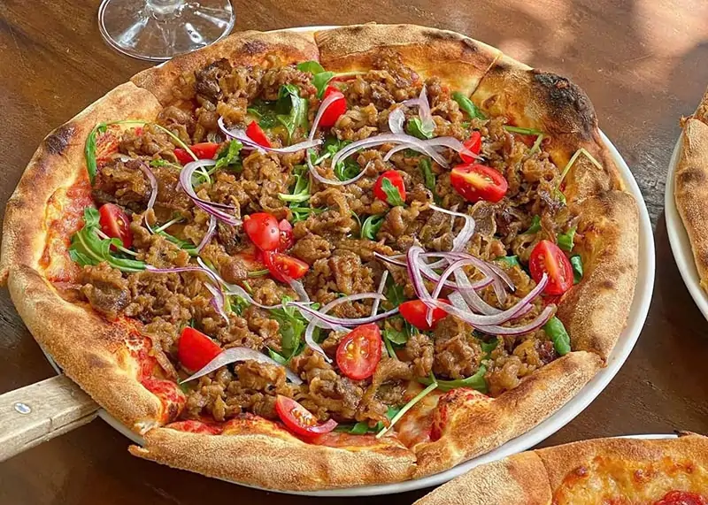 Pizza Bò (Pizza Soy Beef)