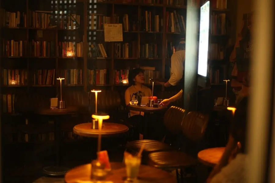 quan-cafe-yen-tinh-o-ha-noi 2