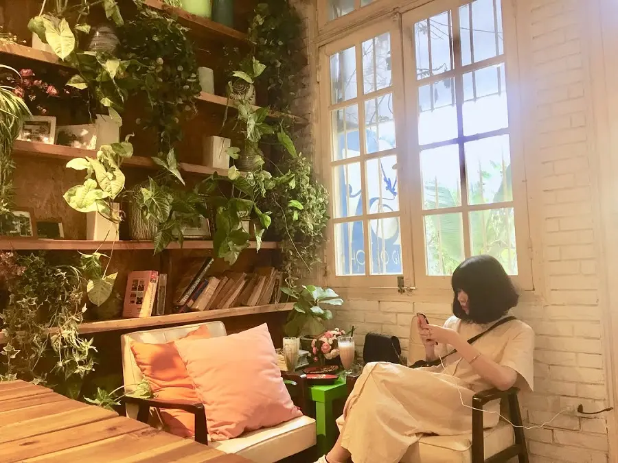 quan-cafe-yen-tinh-o-ha-noi 3