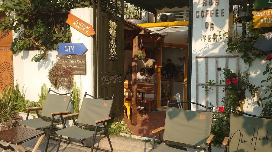quan-cafe-yen-tinh-o-ha-noi 8
