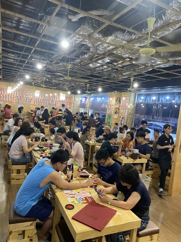 quan nhau kieu nhat ban o ha noi 4