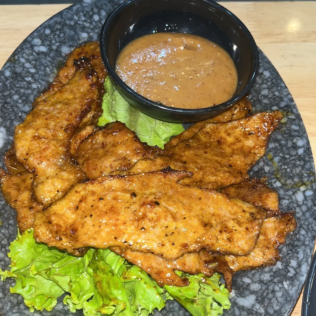 quan-nuong-pham-van-dong 10