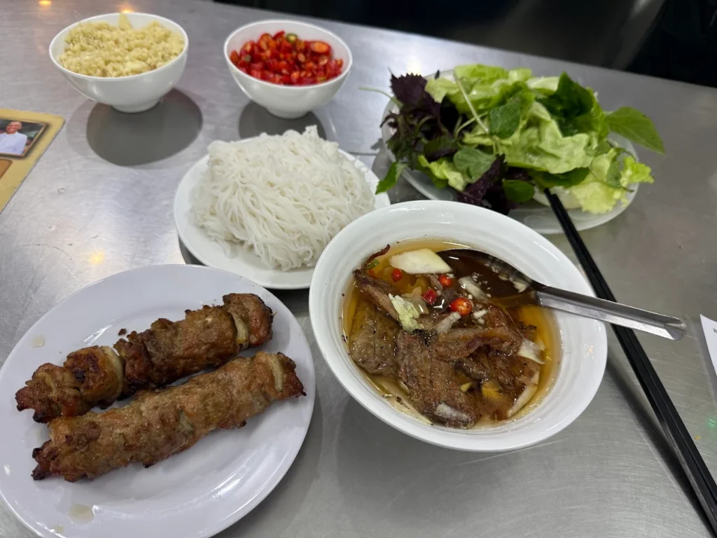 bun-cha-ho-guom 4