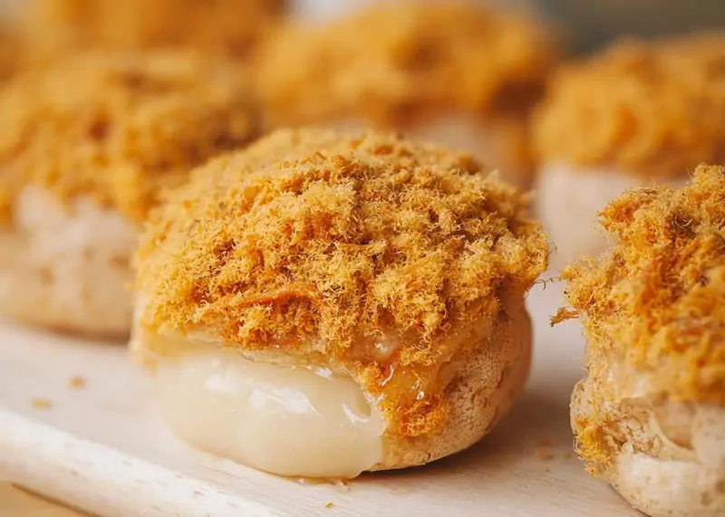 bánh su kem chà bông gà