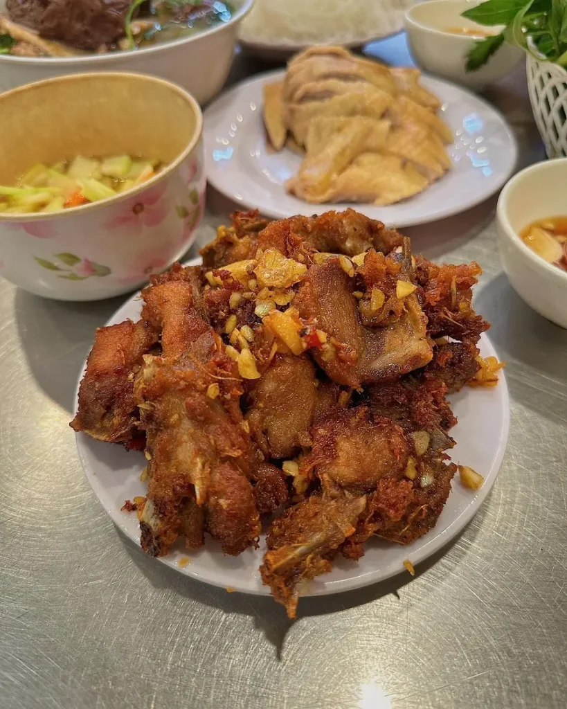 ngan-chay-toi-pho-co 4