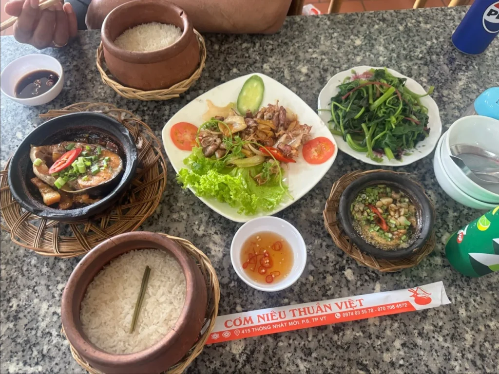 nha-hang-com-nieu-vung-tau 4