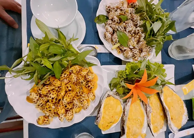 Đa dạng hải sản tươi sống