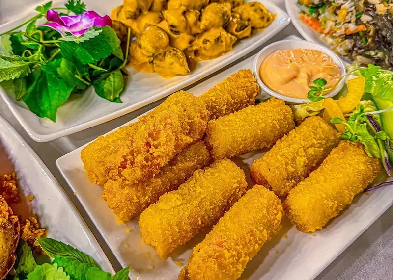 Món Chính Đậm Đà