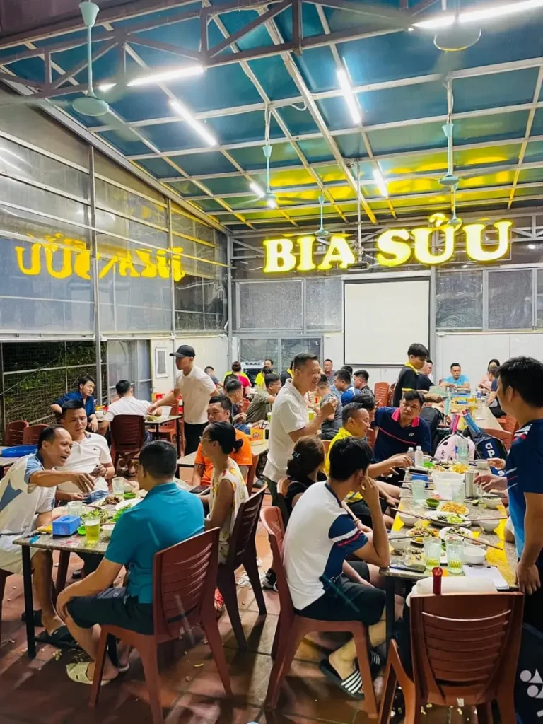 quan-nhau-pho-co 5