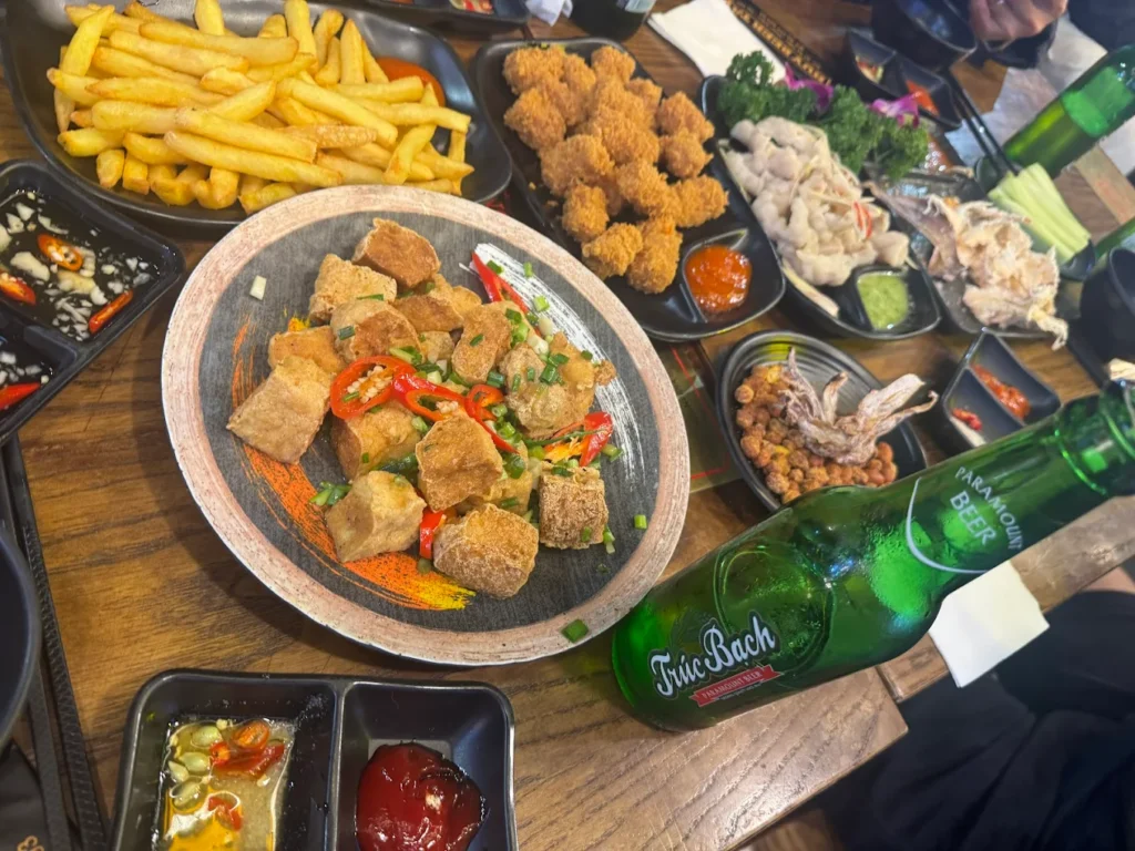 quan-nhau-pho-co 6