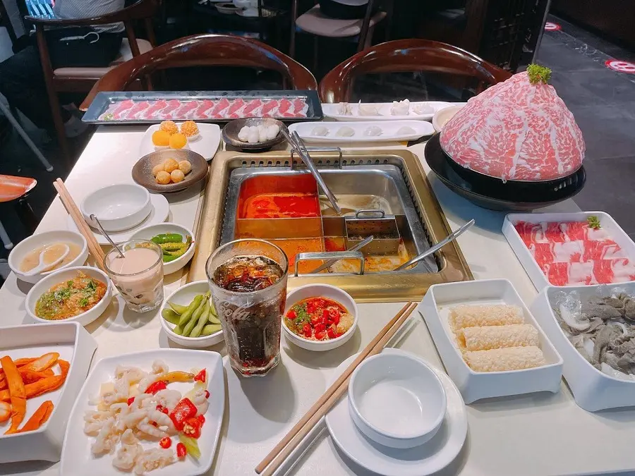 buffet hai san le van luong 2