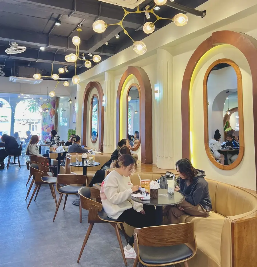 quan-cafe-nha-hat-lon 7