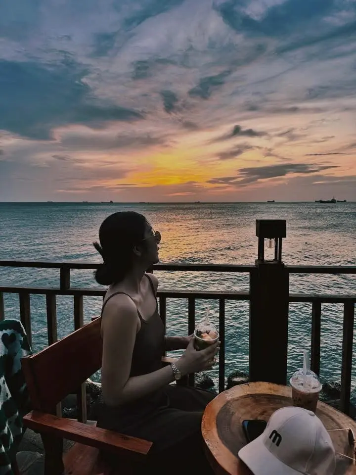 quan-cafe-view-bien-vung-tau-tran-phu-1