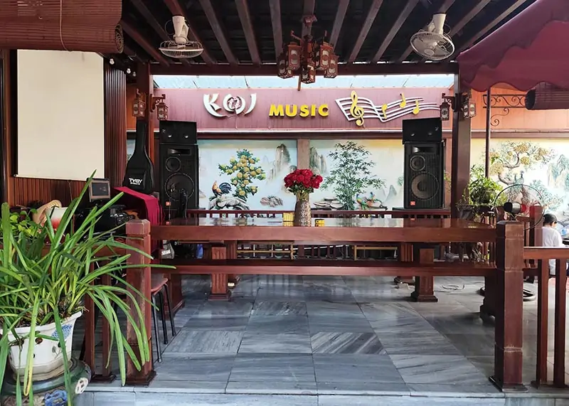Âm Nhạc