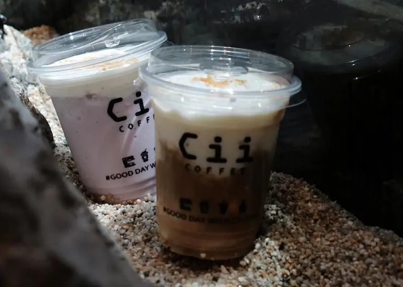 Cà Phê và Đồ Uống Đặc Sản