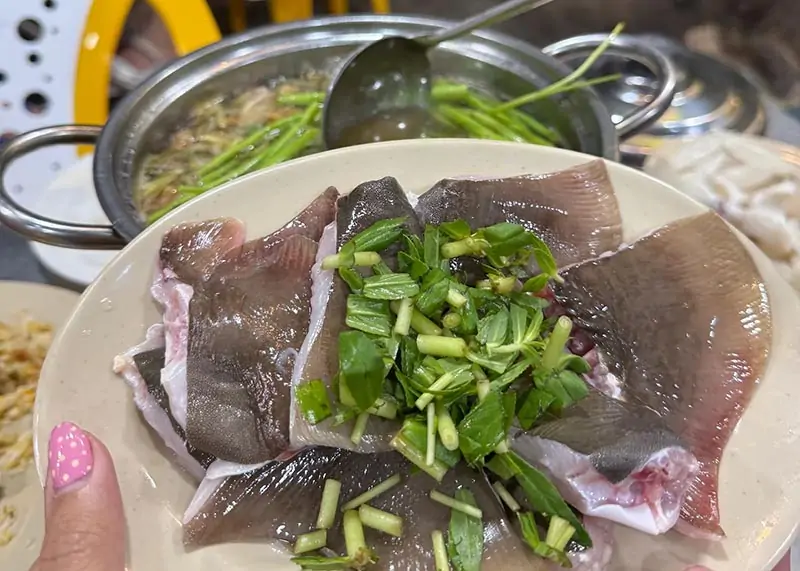 Đôi nét về Lẩu cá đuối cô Hoa Vũng Tàu