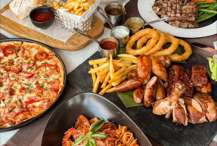 nha hang co khu vui choi tre em tphcm 0